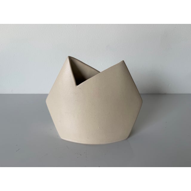 1980's Vintage James Johnston Matte White Geometric Ceramic Vase, Signed For Sale - Image 10 of 12