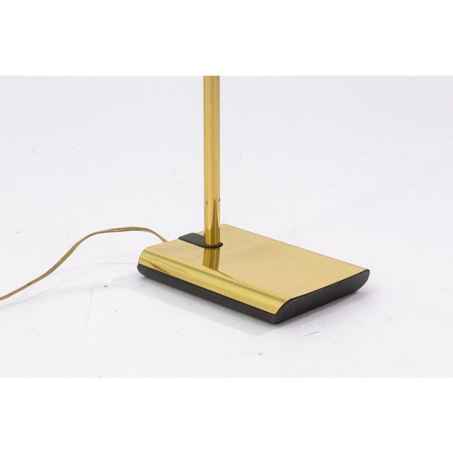 Metal Vintage Koch & Lowy Brass Mid Century Modern Adjustable Reading Floor Lamp For Sale - Image 7 of 9