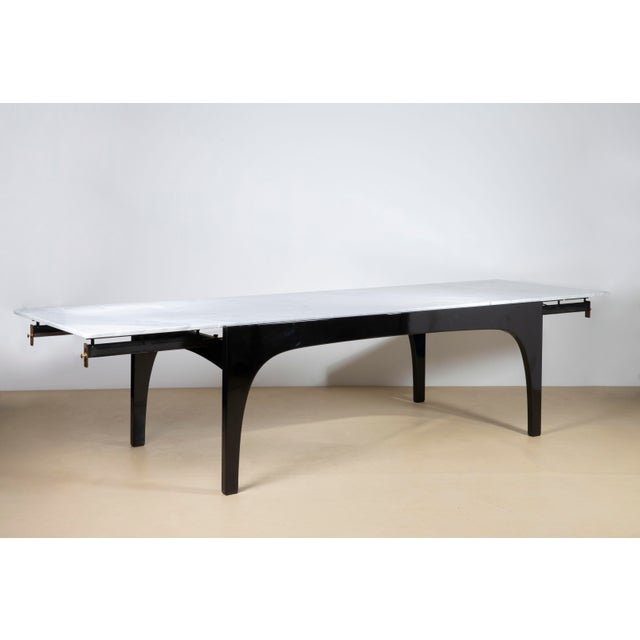 Mid-Century Modern Large Extendable Marble and Lacquered Wood Dining Table by Ignazio Gardella for Misura Emme, Italy, 1985 For Sale - Image 3 of 11