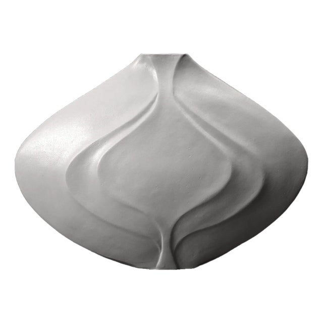 Mid Century Modern - White Ceramic Vessel - By Beverly Morrison For Sale