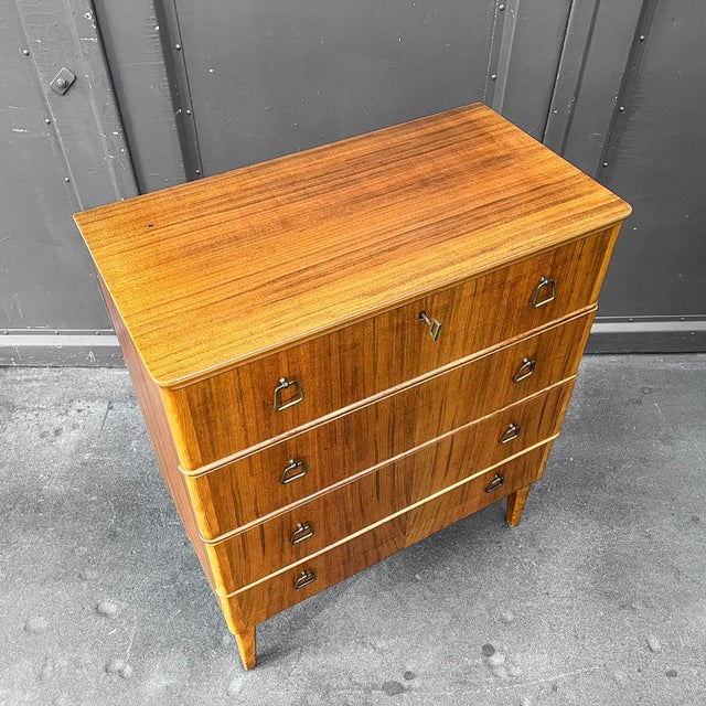 Wood Mid-Century Chest of Drawers For Sale - Image 7 of 18