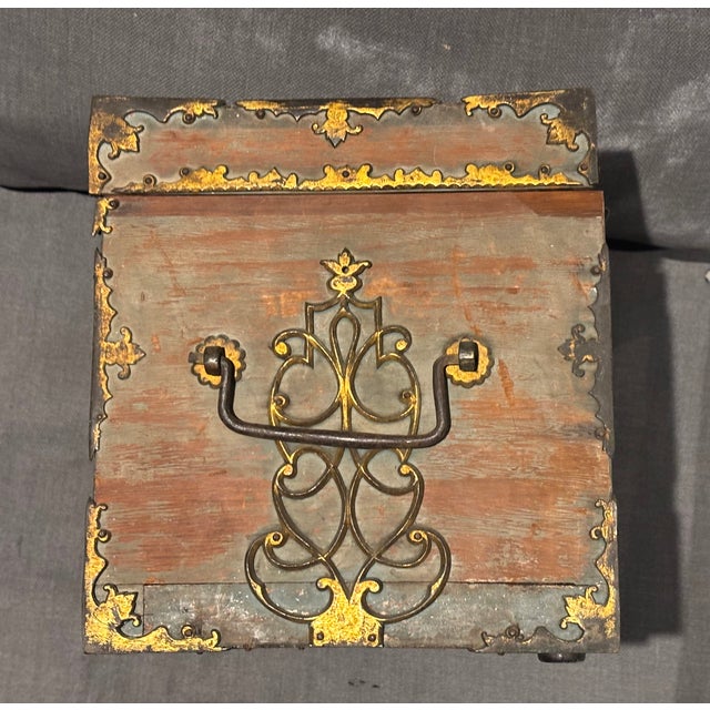 17th Century Antique James II 17th Century Strong Box “Coffre-Fort” For Sale - Image 5 of 16
