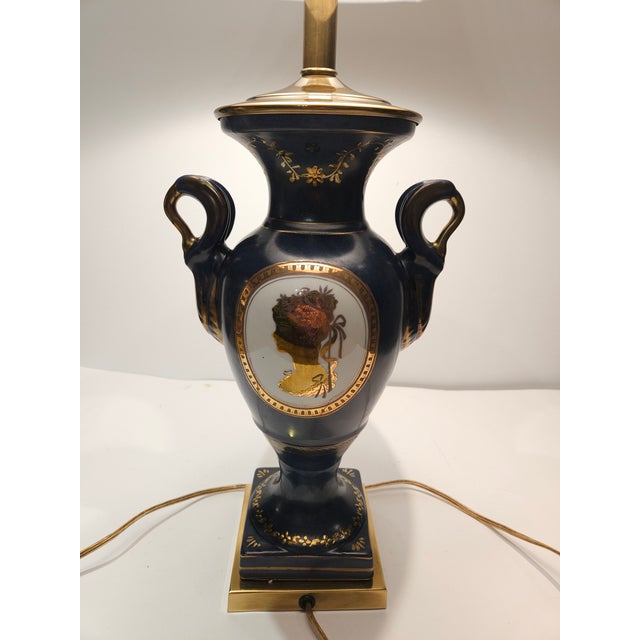 Ethan Allan: Vintage French Sèvres Style Bronze-Mounted Cobalt Blue Hand Painted Porcelain Gold Gilded Table Lamp For Sale - Image 12 of 12