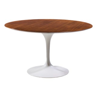 Eero Saarinen for Knoll Mid Century 54 Inch Walnut Tulip Dining Table For Sale
