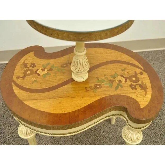 Vintage French Louis XV Style Satinwood Inlay Mirror Top Lamp Side Table For Sale - Image 4 of 12