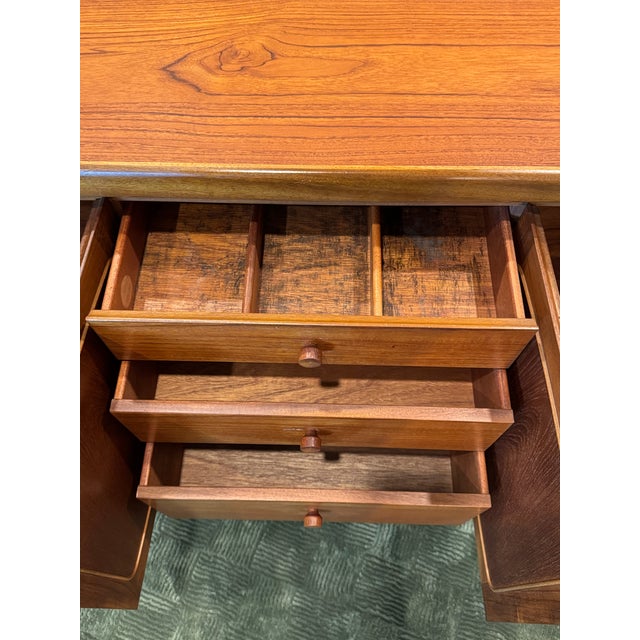 Long Teak Sideboard by Nathan Furniture, Called “Squares.” Made in the Uk Circa the 1960s For Sale - Image 9 of 12