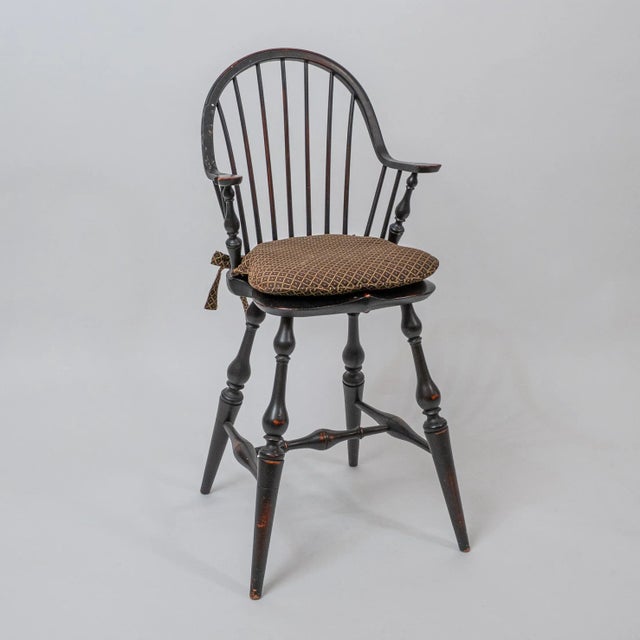 American Late 20th Century D.R. Dimes Windsor Continuous Arm Youth Chair For Sale - Image 3 of 10