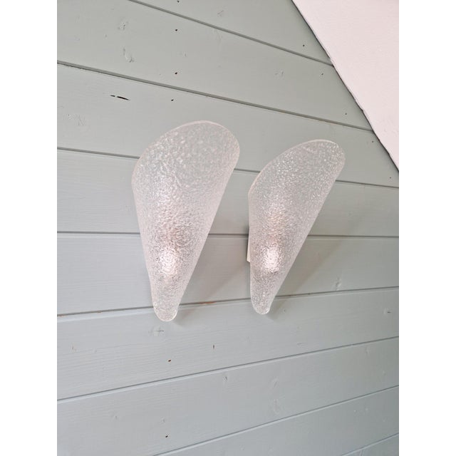 Vintage Wall Sconces in Textured Clear Plastic, 1970s, Set of 2 For Sale - Image 10 of 12
