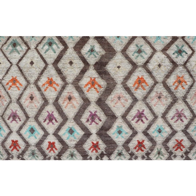Brown Modern Rug in Wool With Sub-Geometric Diamond Design in Multicolor by Keivan Woven Arts For Sale - Image 8 of 12