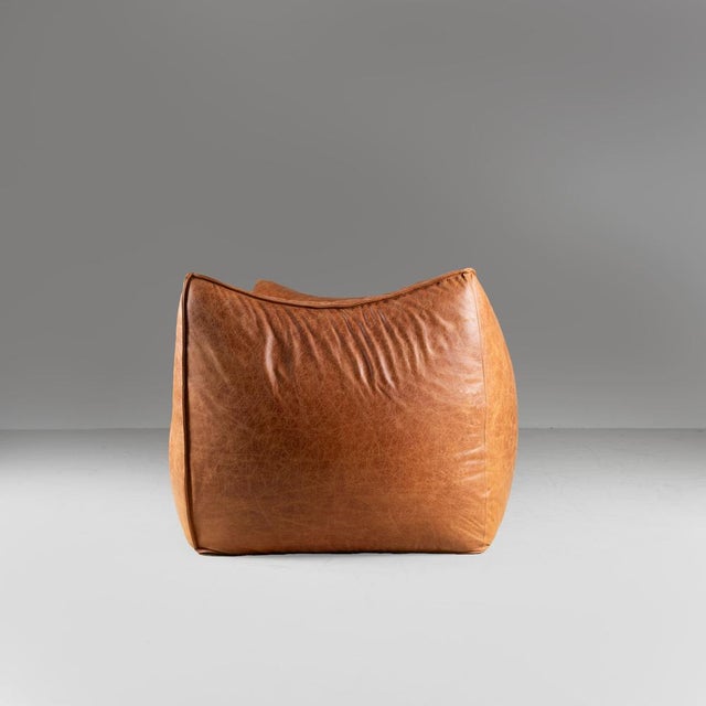 Le Bambole Sofa by Mario Bellini for B&B Italia, in Good conditions. Designed 1960 to 1969 This piece has an attribution...