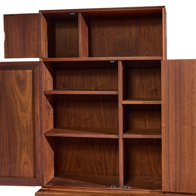 Mid 20th Century Jack Cartwright for Founders Mid Century Walnut and Cane Credenza and Hutch For Sale - Image 9 of 15