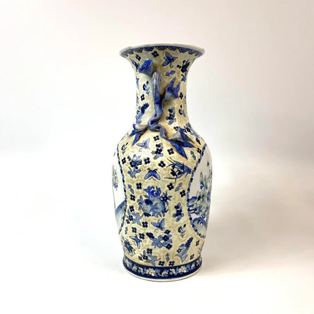 Ceramic Late 20th Century Chinoiserie Porcelain Vase With Birds and Blue Flowers For Sale - Image 7 of 11