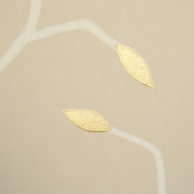 Schumacher SAMPLE - Schumacher Cymbeline Wallpaper In Alabaster For Sale - Image 4 of 5