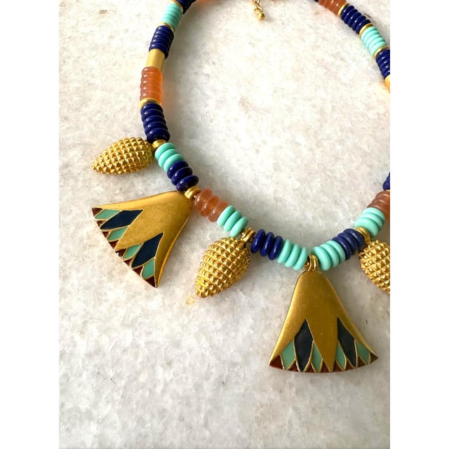 Art Deco Metropolitan Museum of Art Gold Tone and Glass Museum Collection Beaded Necklace For Sale - Image 3 of 4