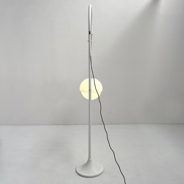 Model 4055 Floor Lamp attributed to Luigi Bandini Shop for Kartell, 1960s For Sale - Image 9 of 11