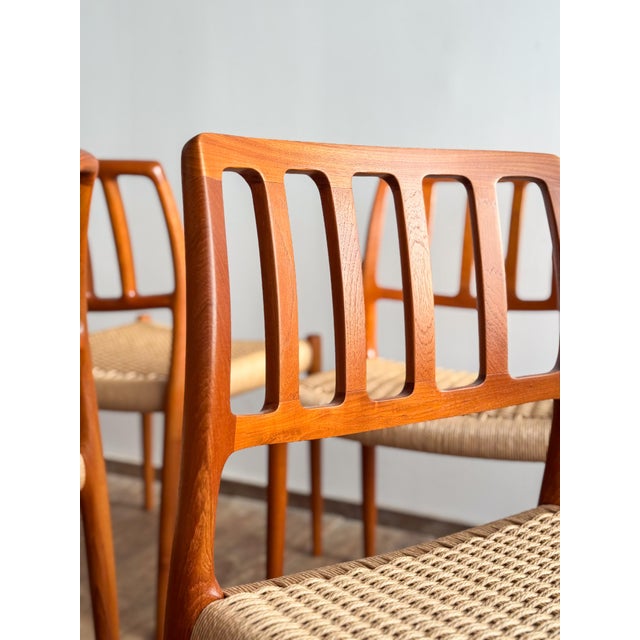Brown Mid-Century Modern Dining Chairs in Teak by Niels O. Møller for JL Mollers Møbelfabrik, 1950, Set of 4 For Sale - Image 8 of 18