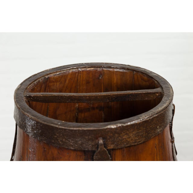 Chinese Qing Dynasty Period 19th Century Pear-Shaped Wooden Grain Basket For Sale In New York - Image 6 of 13