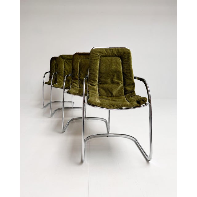 Striking set of 4 chrome wire chairs by Gastone Rinaldi for Rima, 1970s. The ergonomic Space Age-style chairs consist of a...