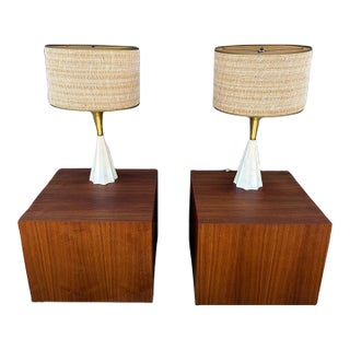 Pair of Sculptural Mid-Century Modern Table Lamps With Pleated White Bases and Brass Accents For Sale