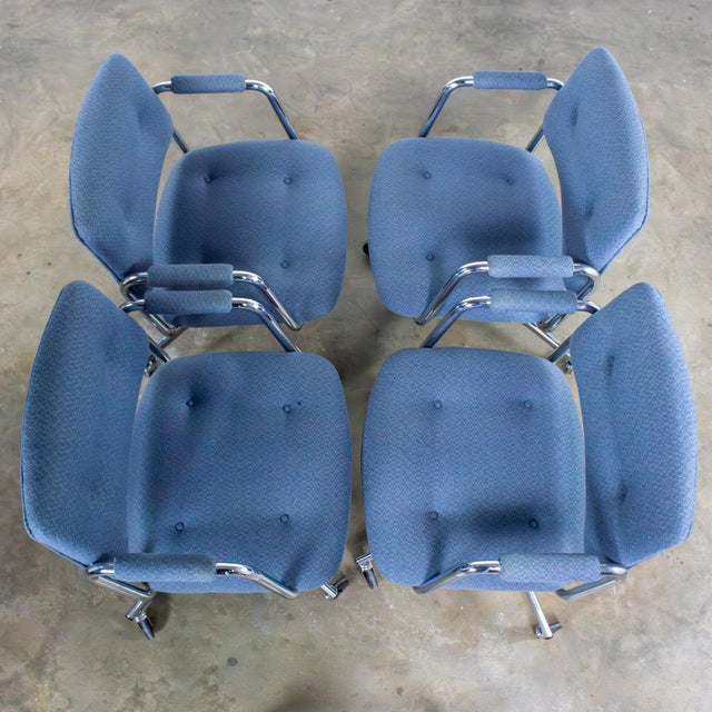 Late 20th Century Modern Set of 4 Steelcase Swivel Dining or Game Chairs 4 Prong Chrome Bases W/Casters For Sale - Image 13 of 18