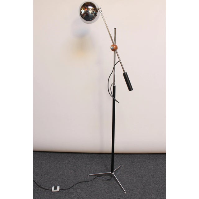 Wood Single-Arm Counterbalance Chrome Globe Floor Lamp by Arteluce For Sale - Image 7 of 13