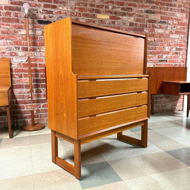 Mid-Century Modern Turnidge of London Secretary, Teak, 1970 For Sale - Image 3 of 8
