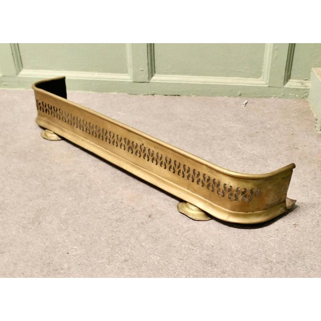 Small Victorian Pierced Brass Fender For Sale - Image 4 of 7