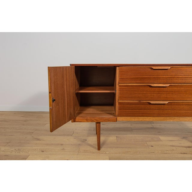 Mid-Century Teak Sideboard from Austinsuite, United Knigdom, 1960s For Sale - Image 11 of 18