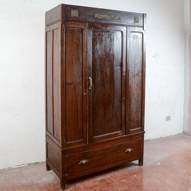 This elegant art nouveau cabinet, dating from the early 20th century, represents an interesting opportunity for lovers of...
