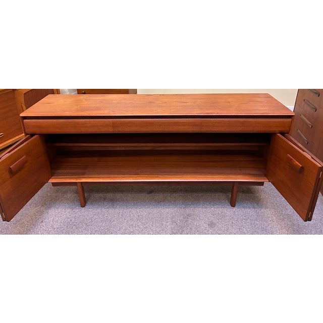 European Mid Century Modern Teak Credenza With Accordion Doors by White & Newton, Uk c.1960 For Sale - Image 10 of 13