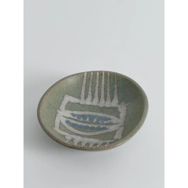 Mid-Century Modern Handmade Stoneware Bowl with Abstract Motif, 1960s For Sale - Image 17 of 18