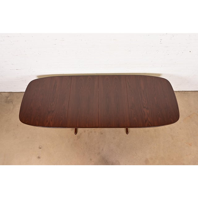 1970s Skovby Danish Modern Sculpted Rosewood Extension Dining Table, Newly Refinished For Sale - Image 5 of 14