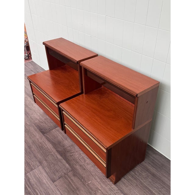 1970s Vintage Italian Nightstands with Integrated Lamps, 1970s, Set of 2 For Sale - Image 5 of 18