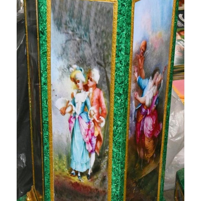 French Louis XVI Faux Malachite Pedestal Stands, Set of 2 For Sale - Image 4 of 8