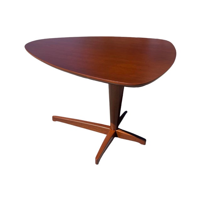 Vintage Mid Century Modern 1960s Walnut Triangle Center Accent Table Restored Attributed to Tomlinson For Sale In Palm Springs - Image 6 of 7
