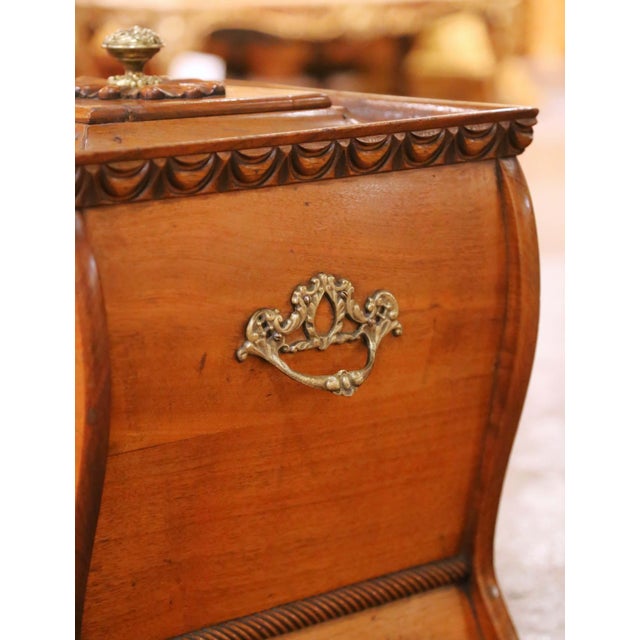 19th Century French Walnut Coal Scuttle With Brass Mounts and Zinc Liner For Sale - Image 12 of 16
