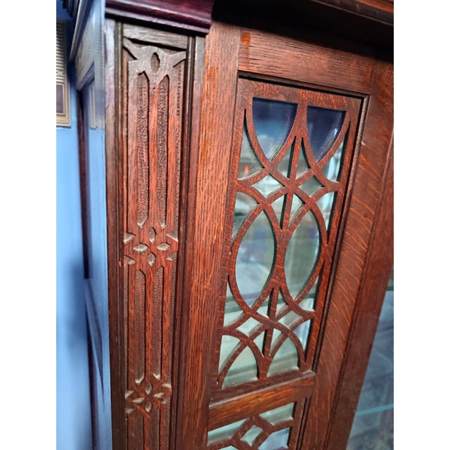 Stickley Early 20th Century Mission/Arts and Crafts Bookcase/Cabinet For Sale - Image 4 of 11