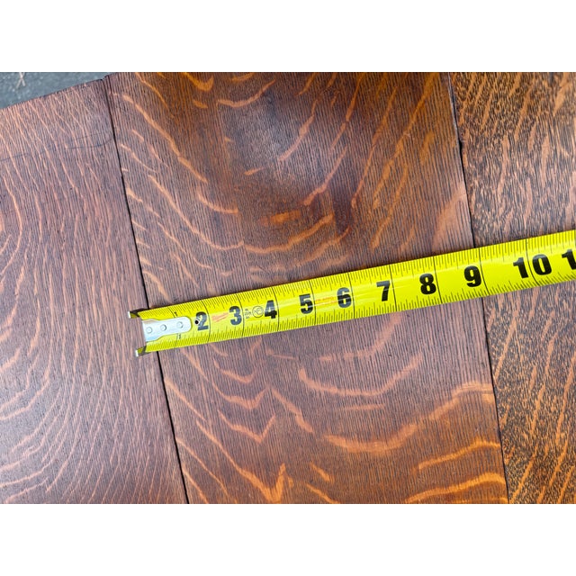 Antique Art & Craft Regency Style Tiger Oak Extendsion Round Dining Table With 4 Leaves For Sale - Image 12 of 18