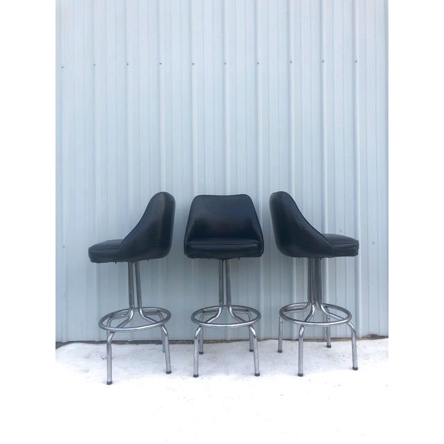 Mid Century Modern Black Vinyl Swivel Bar Stools Set of 3 Chairish