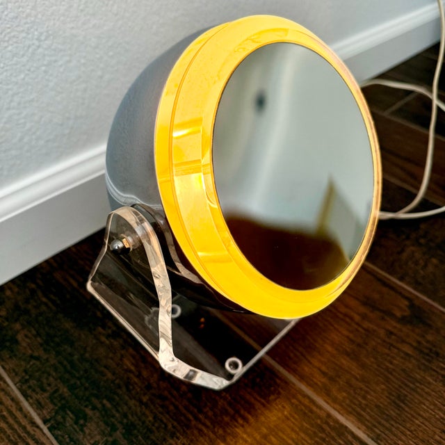 Vintage Modern Rialto Vanity Mirror Light Lucite & Chrome Eye Ball MCM 1970s For Sale - Image 10 of 11