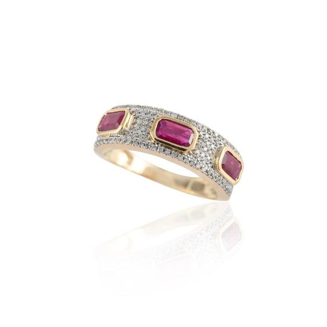 Art Deco Statement Diamond and Ruby Ring Studded in 14k Gold Size 7 For Sale - Image 3 of 6