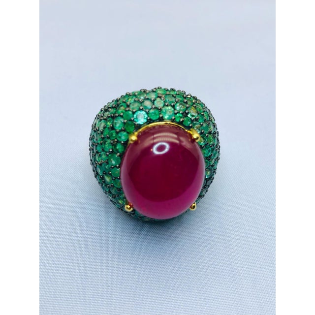 Bochic "Orient" Natural Emerald & Ruby Cocktail Ring Set In 18K Gold & Silver For Sale - Image 11 of 12