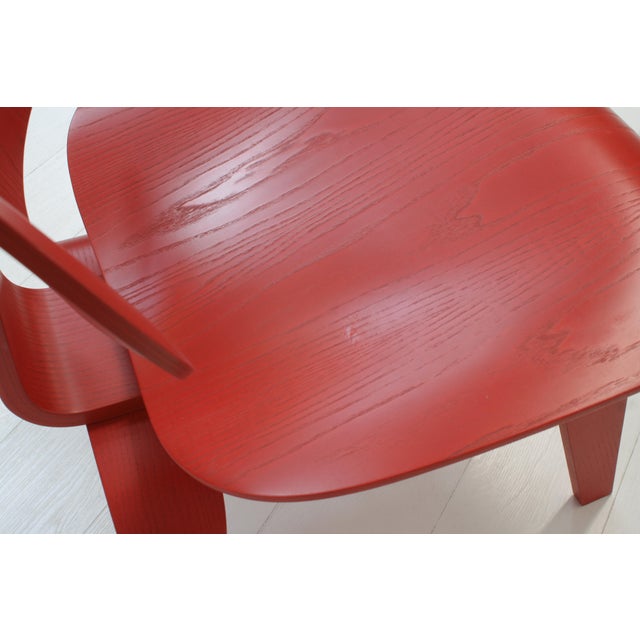 LCW Chairs in Red Stained Ash and Plywood by Charles & Ray Eames for Vitra, 2005, Set of 2 For Sale - Image 11 of 13