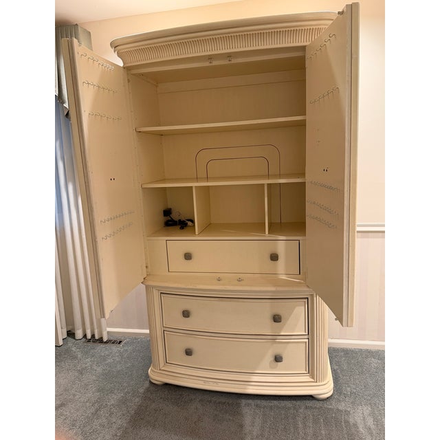 French Provincial Stanley Furniture (Made in Usa) French Provincial Armoire For Sale - Image 3 of 4