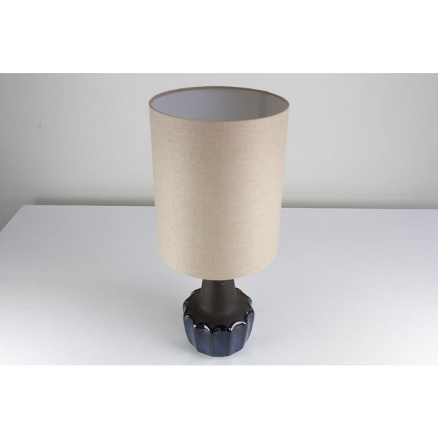 1960s Danish Modern Blue Ceramic Table Lamp by Einar Johansen for Søholm, 1960s For Sale - Image 5 of 18