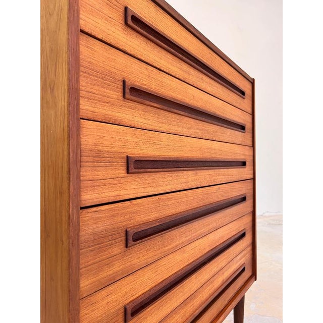 Teak Chest of Drawers with Recessed Long Handles, Denmark, 1960s For Sale - Image 4 of 11