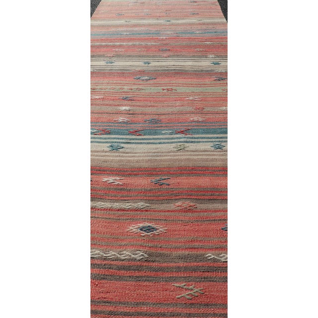 Coral Blue and Beige Striped Vintage Turkish Kilim Handwoven Wool Runner For Sale In Atlanta - Image 6 of 12