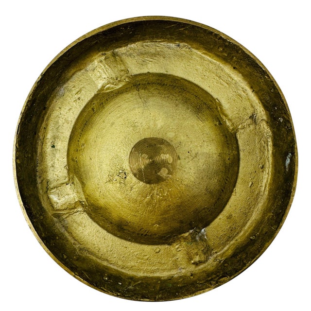 Pair of Vintage 1950s Italian Solid Brass Ashtrays, Heavy Cast 12oz Mid Century Modern Catchall Dishes, Original Patina Hollywood Regency For Sale - Image 15 of 16