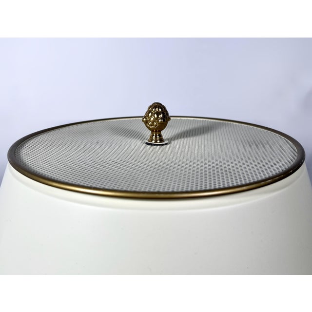 Vintage Frederick Cooper Style Hollywood Regency Brass Pineapple Table Lamp With Diffuser Shade For Sale In Houston - Image 6 of 10