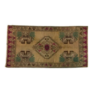 1960s Vintage Small Turkish Rug - 1′8″ × 3′2″ For Sale